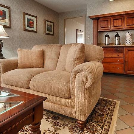Bryson Inn Маунт-Ері Екстер'єр фото