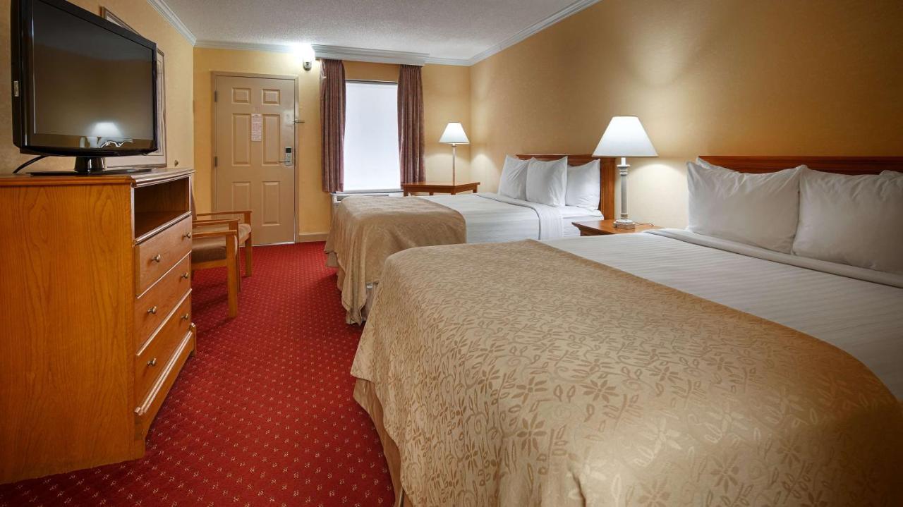 Bryson Inn Маунт-Ері Екстер'єр фото