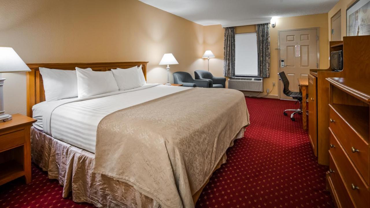 Bryson Inn Маунт-Ері Екстер'єр фото